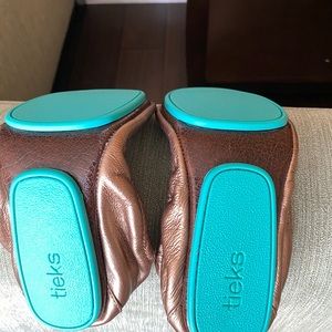 Tieks Metallic Bronze Size 6 📍SOLD📌